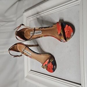 Steve Madden Stecy Coral floral heels size 5.5